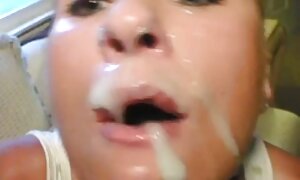 若い男は肛門性を持っているとセックス人形のお尻に大きなネジに乗るために彼のガールフレンド 無 修正 エロメン