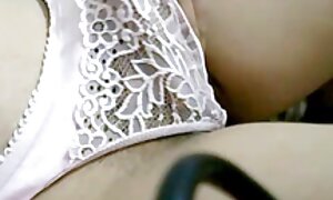 ブルネットに赤い下着を与える代理店assfuckingに鋳造 アダルト 動画 女性 用