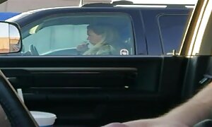 夫は友人と楽しんでいる間、彼の妻は不倫をしています 女性 向け 無料 sex 動画