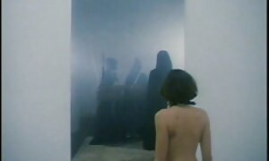 ロールプレイで膣と一緒に働く制服の海のアジアの売春婦 女性 が 見る エッチ ビデオ