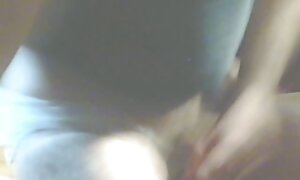 巨乳と小さな胸を持つ赤ん坊は、自分の顔に男の兼を取ります アダルト 画像 女性 向け