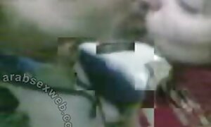 キャバリアは、森の中を散歩し、それをかむために彼の母親を招待します 女の子 向け アダルト 動画