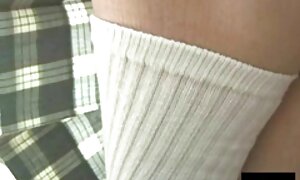 ロシアの金髪にスカート吸い込み、フライドポテトと男のソファ 女性 用 アダルト 動画 無料