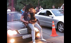 Aタクシー運転手砲撃aフル熟女で万田とともに大きなお尻でザフィールド アダルト 女性 向け 動画