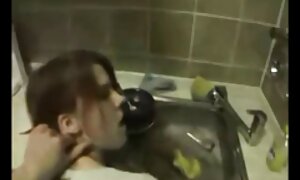 選出ねじ込み母に穴の後ろにlとともに癌と鶏のバスルーム 無料 av 動画 女性 用